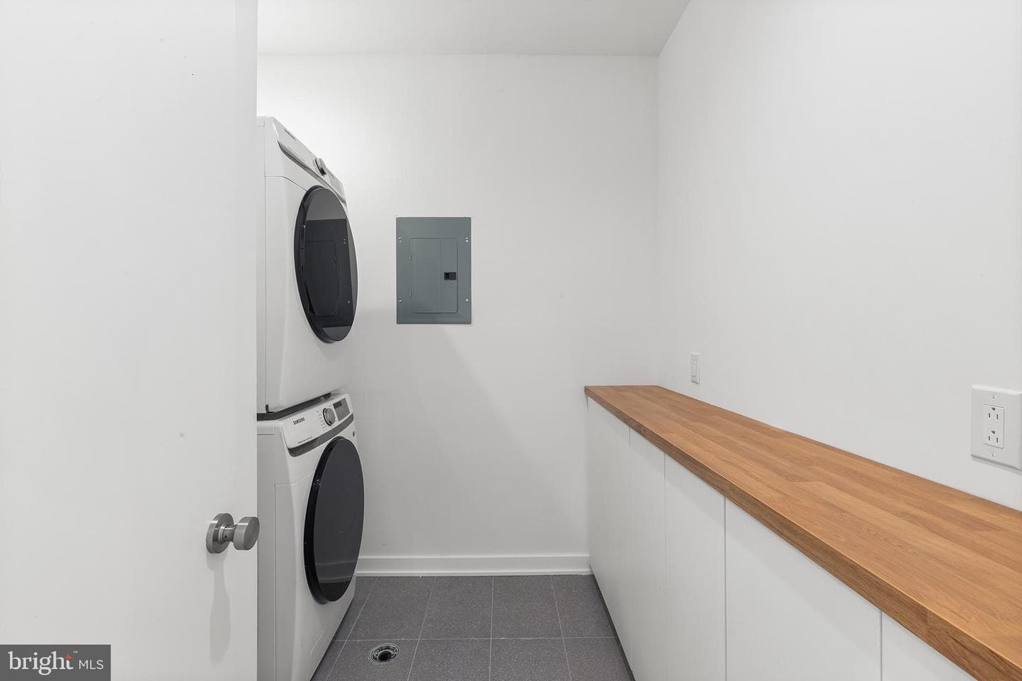 269 Delmar Street photo 19
