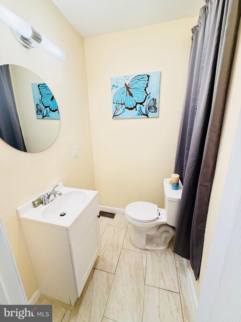 2127 W Cambria Street photo 10