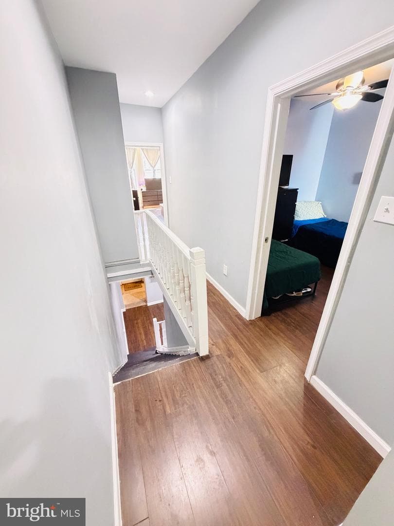 2127 W Cambria Street photo 21