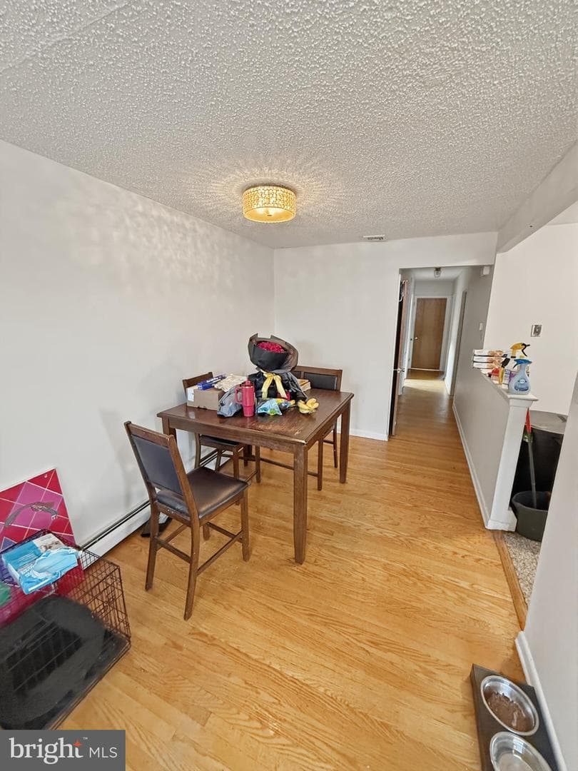 562 Larkspur Street photo 4