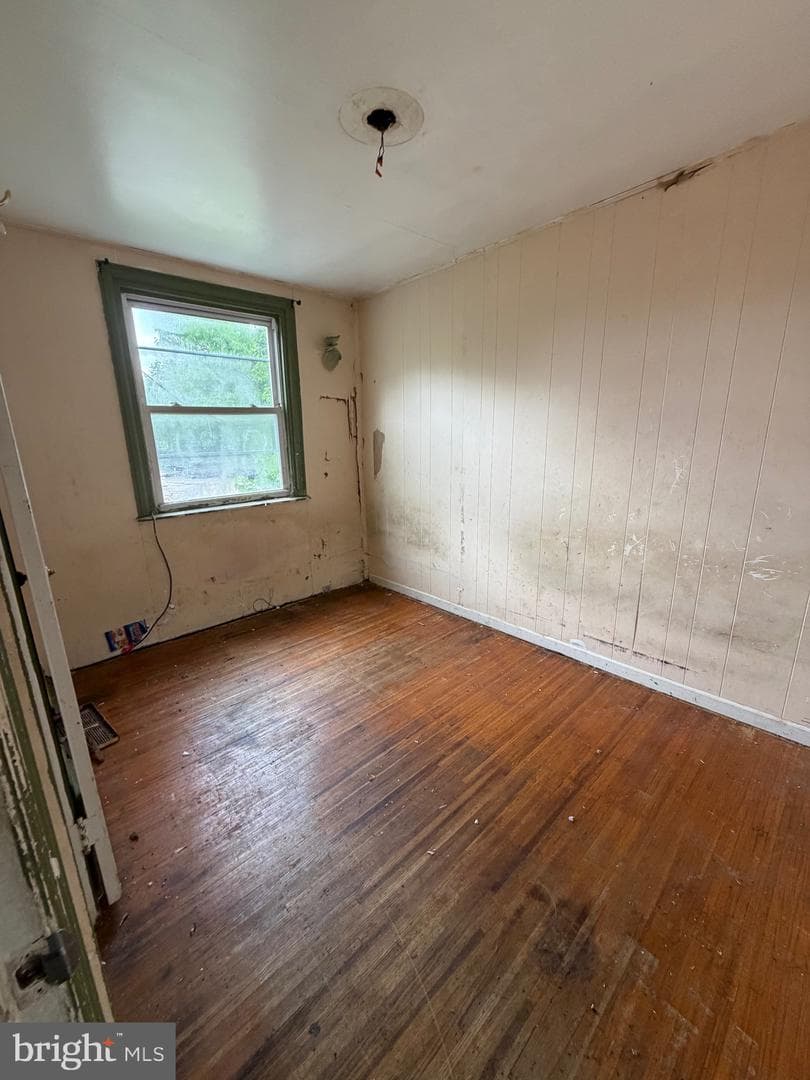 652 E Annsbury Street photo 8