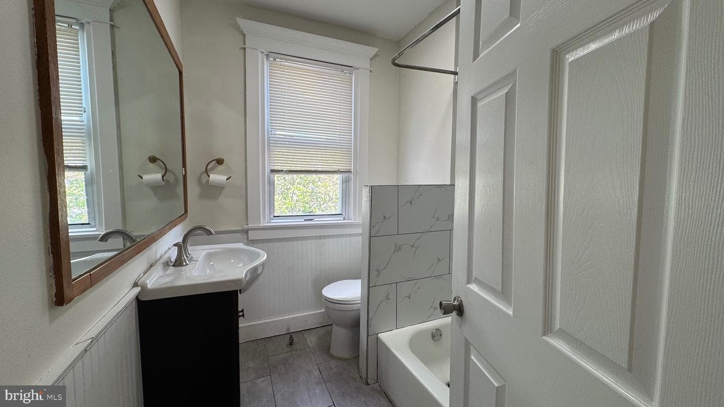 3405 Tyson Avenue photo 13