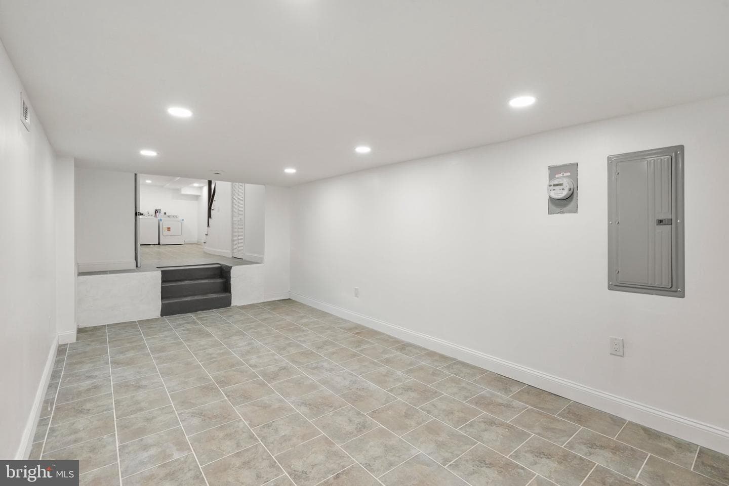 895 N 66th Street photo 32