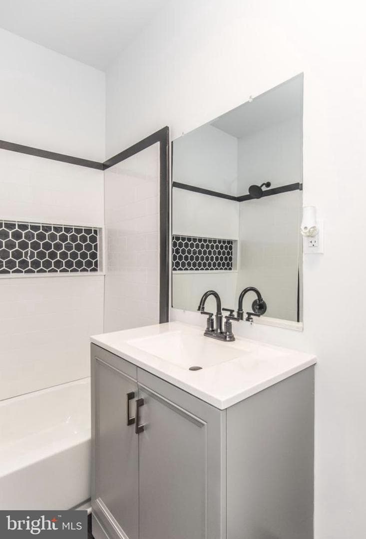 1838 E Albert Street photo 25