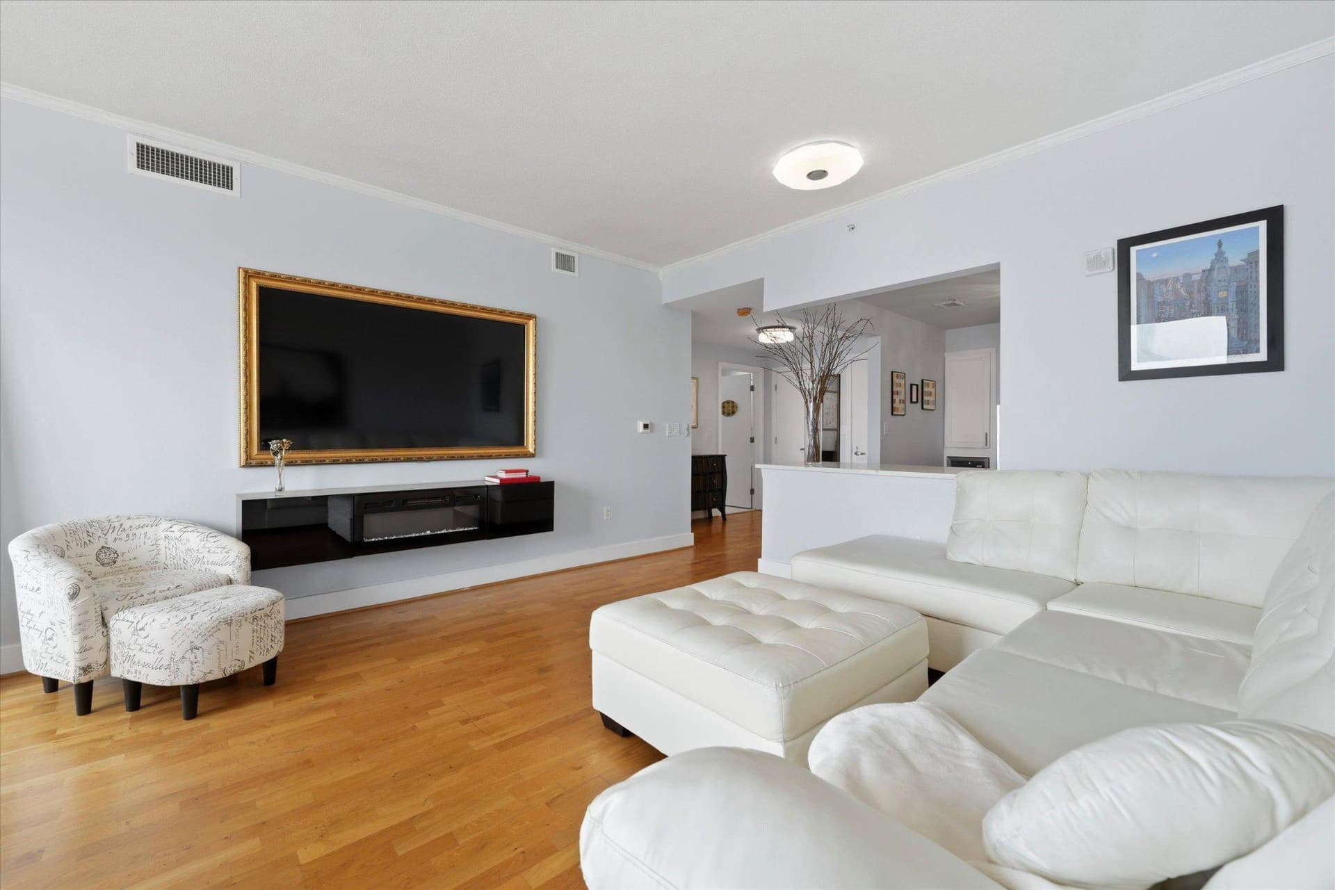 717 S Christopher Columbus Boulevard #1405