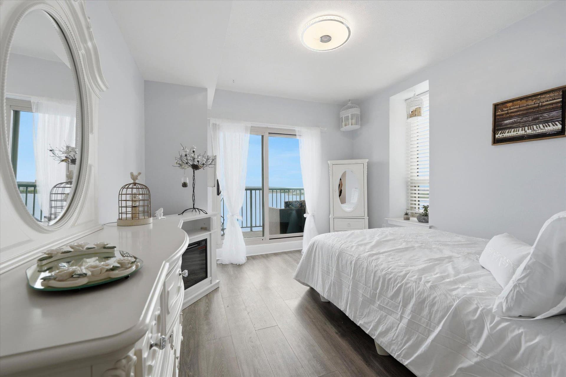 717 S Christopher Columbus Boulevard #1405 photo 14