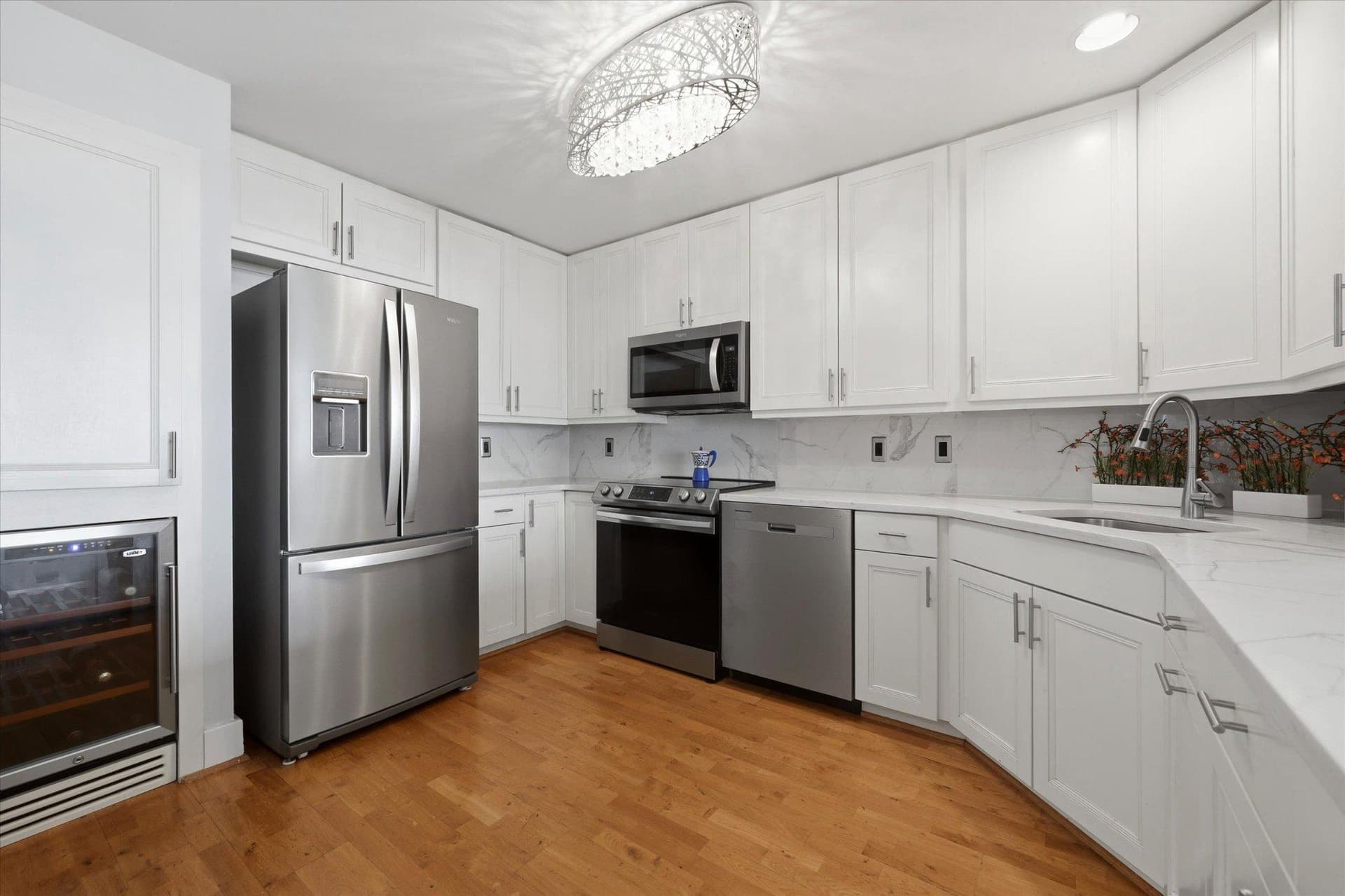 717 S Christopher Columbus Boulevard #1405 photo 8