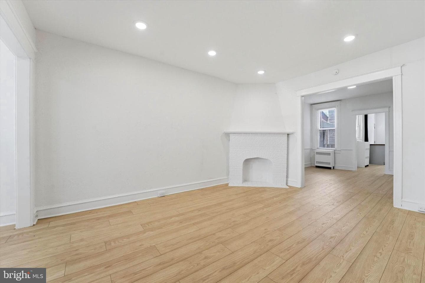 5212 Euclid Street photo 3