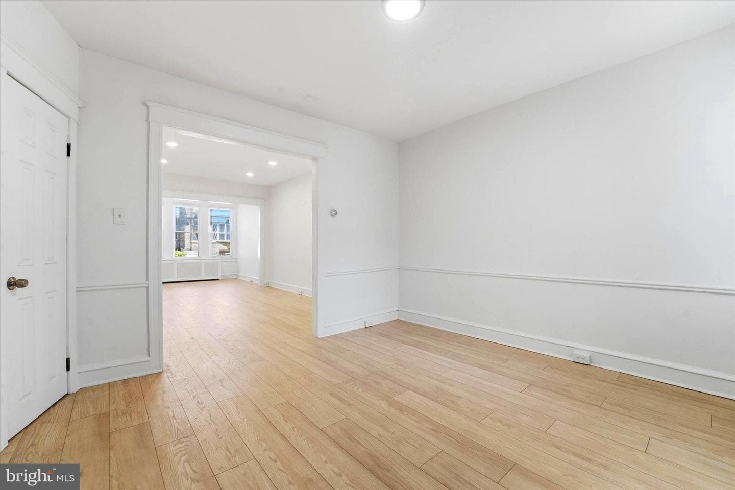5212 Euclid Street photo 8