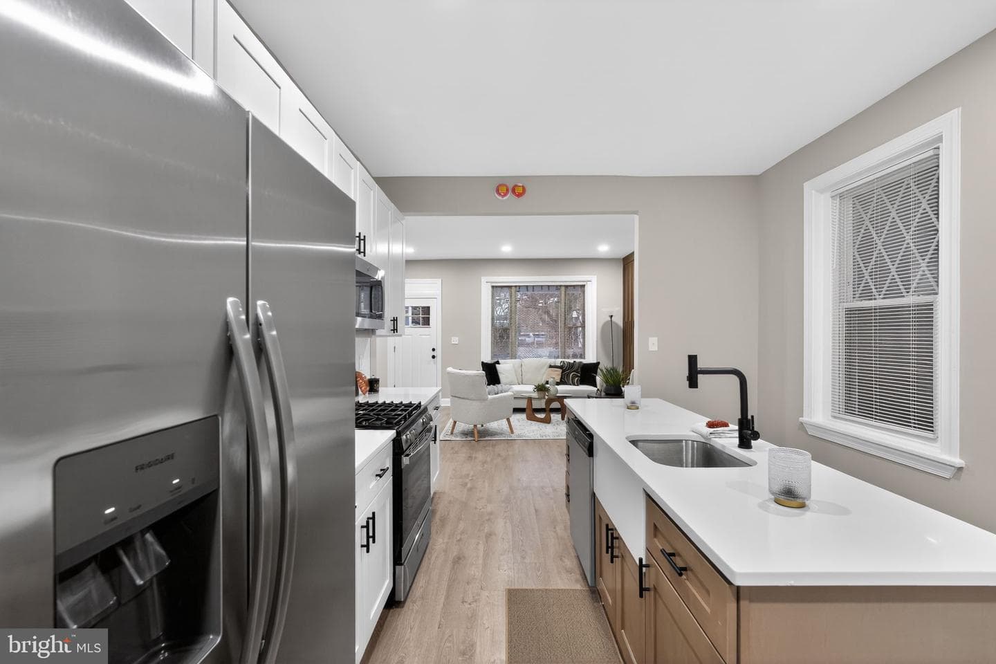 6111 Baynton Street photo 9