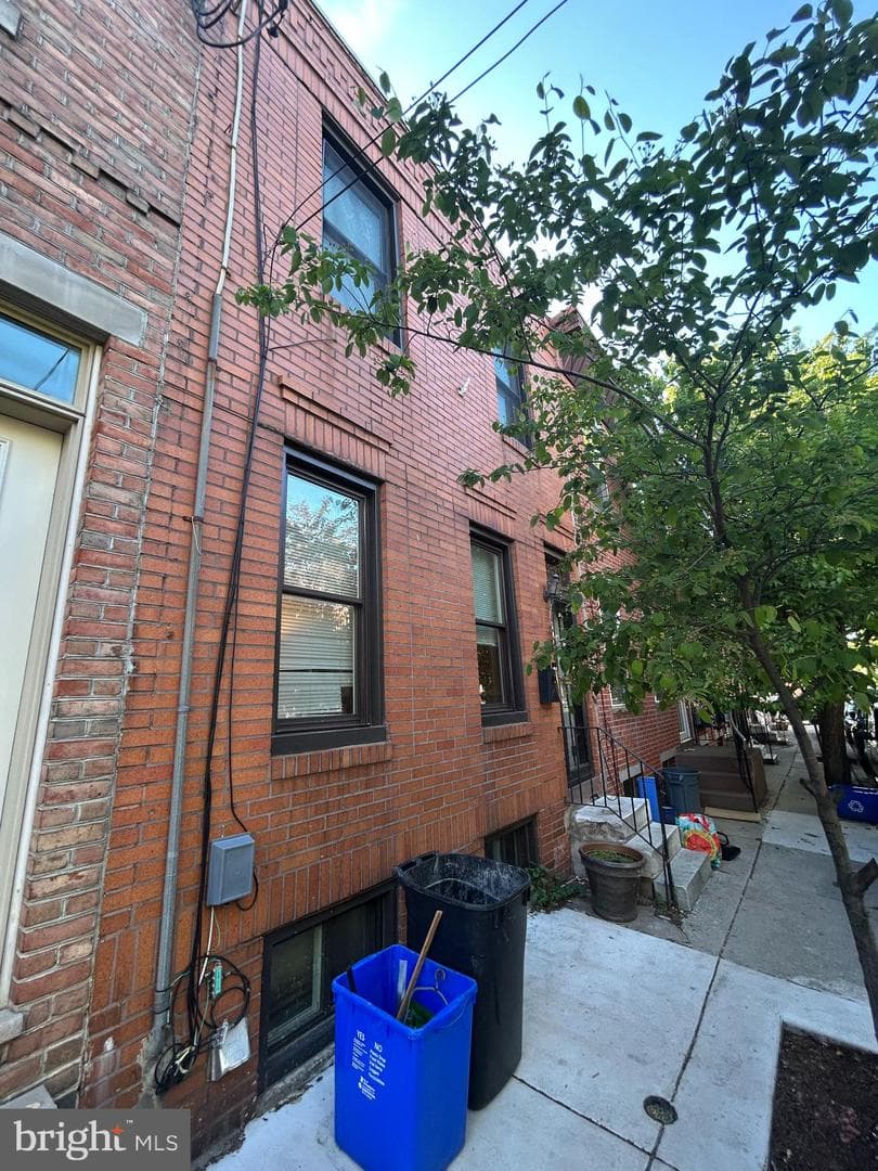 1118 Greenwich Street photo 2