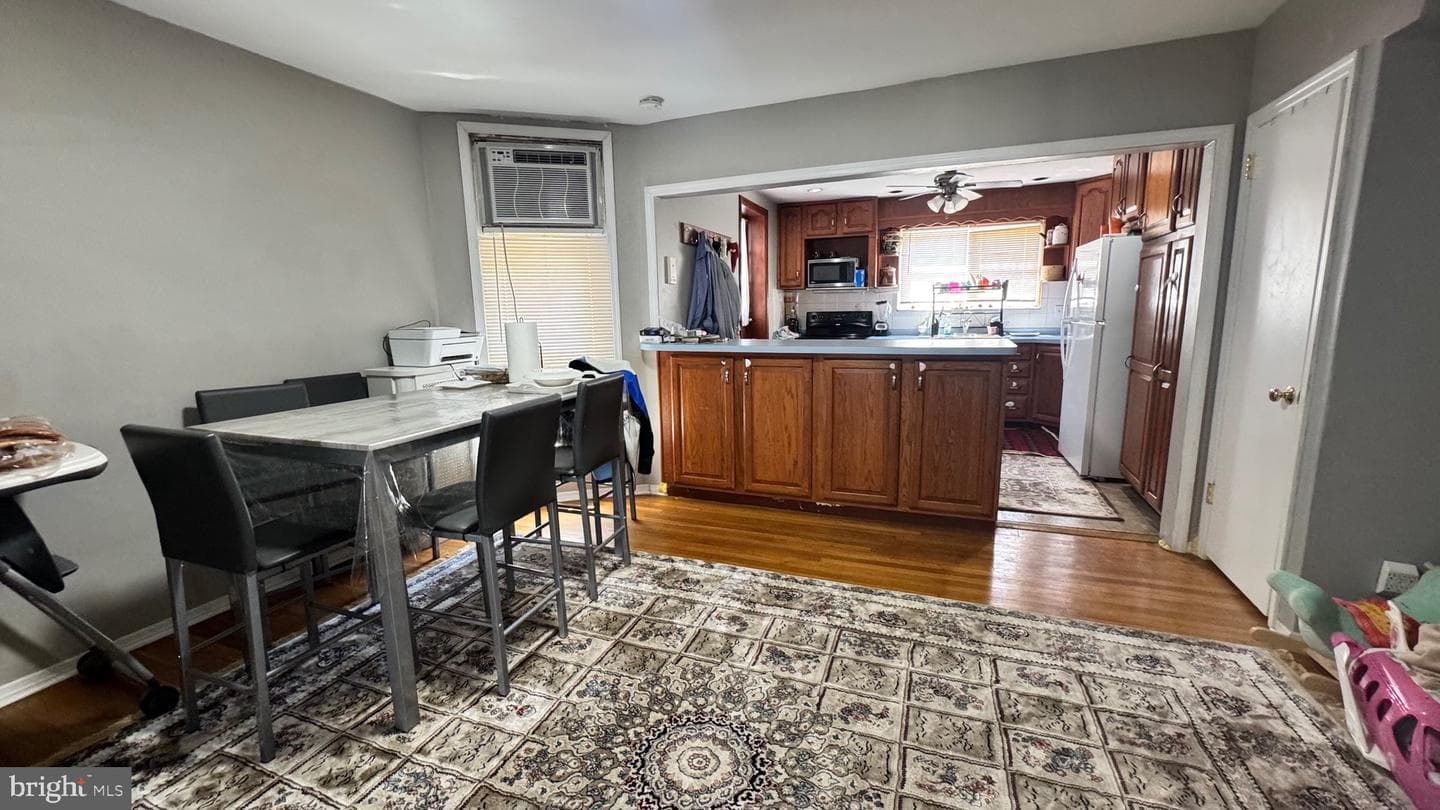 3348 Englewood Street photo 5