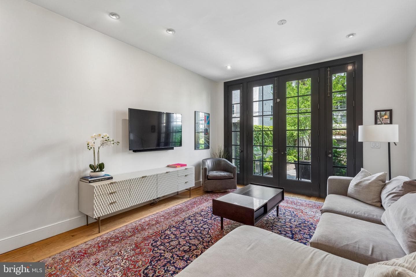 2415 Pine Street photo 5