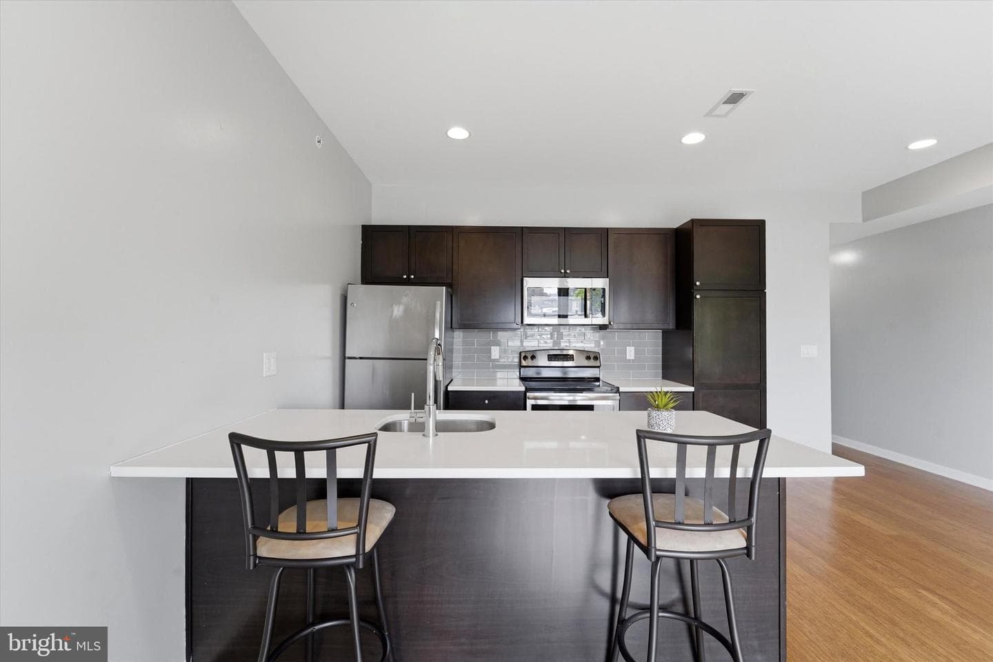 1608 Ridge Avenue #403 photo 11