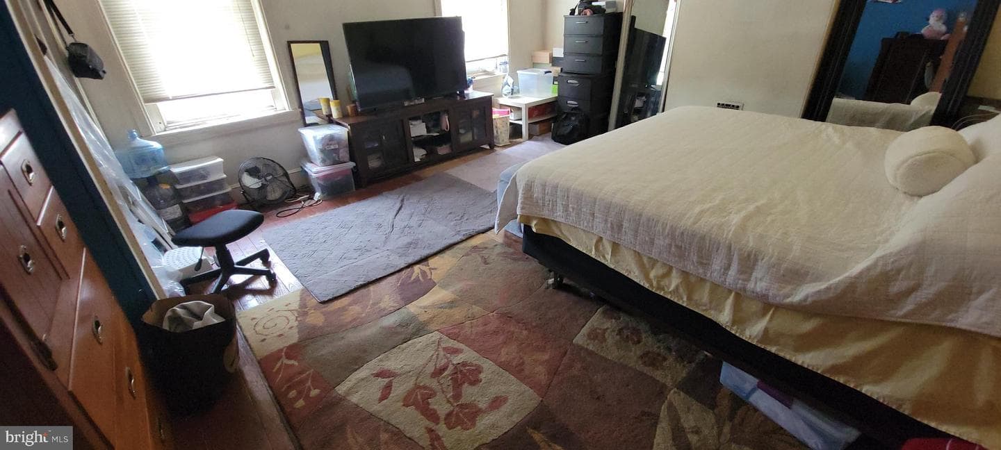 1683 Margaret Street photo 12