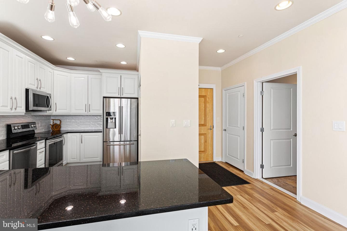 901 N Penn Street #r2401 photo 4