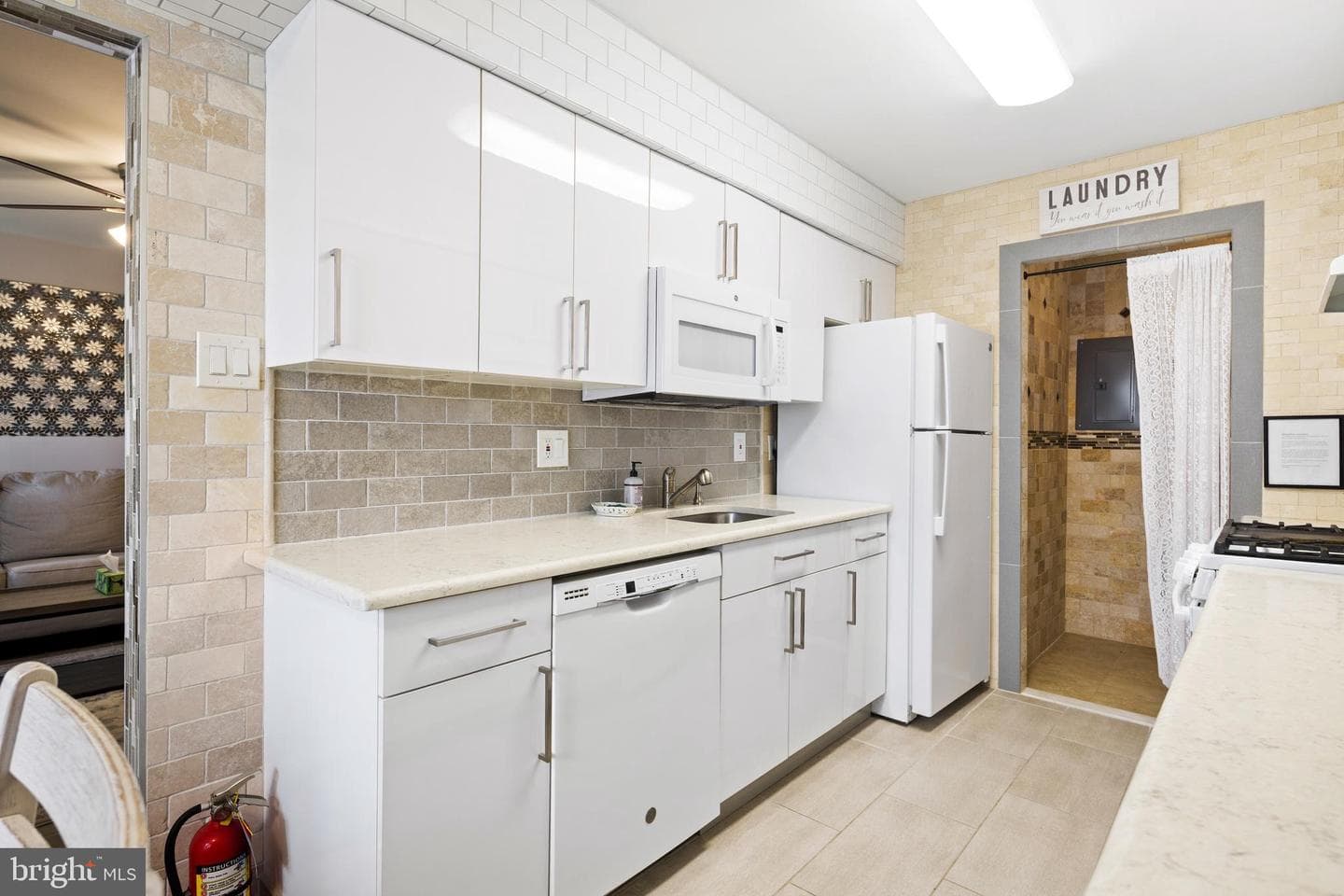 7015 Ridge Avenue #13 photo 3