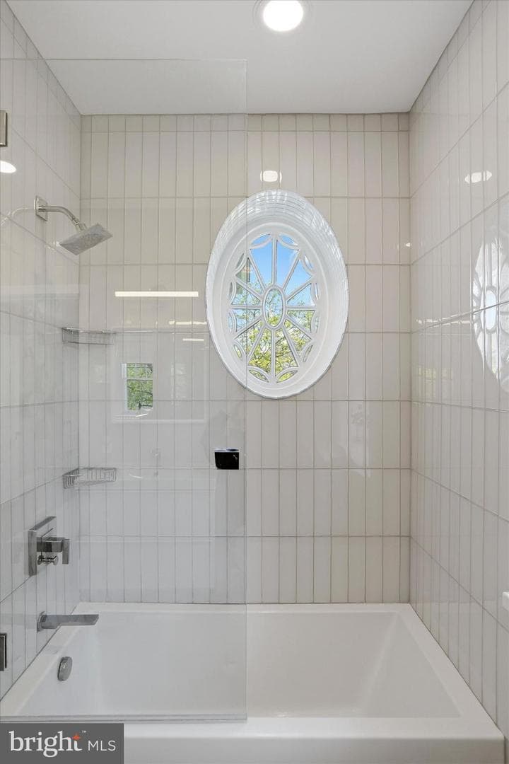 36 E Chestnut Hill Avenue photo 25