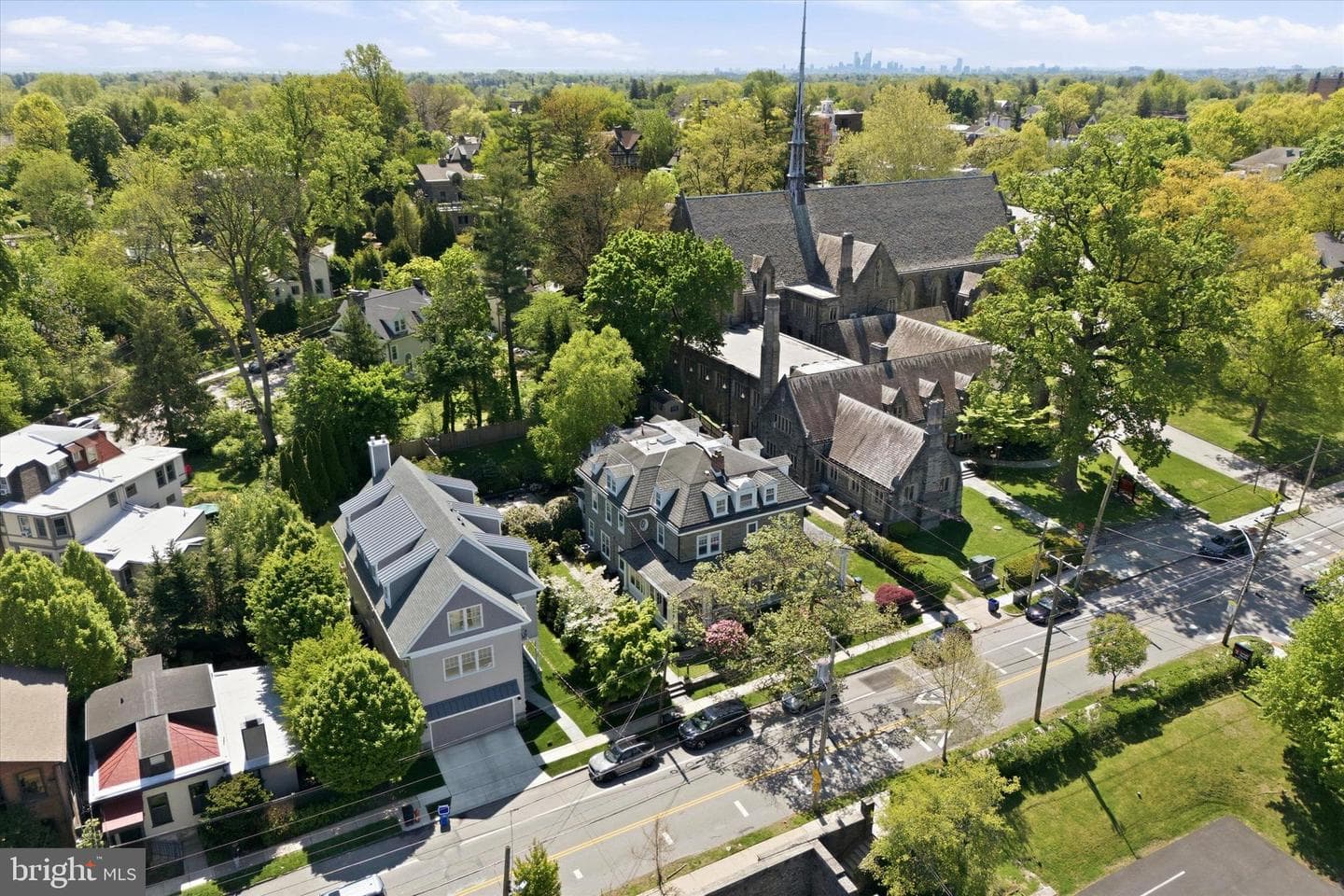 36 E Chestnut Hill Avenue photo 44