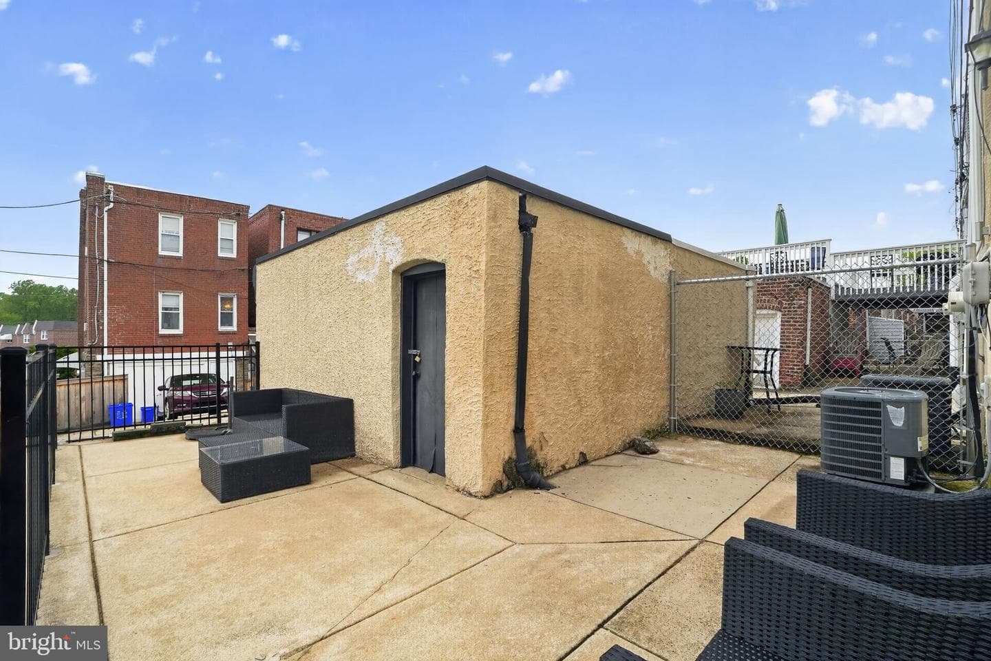 614 Gerhard Street photo 4