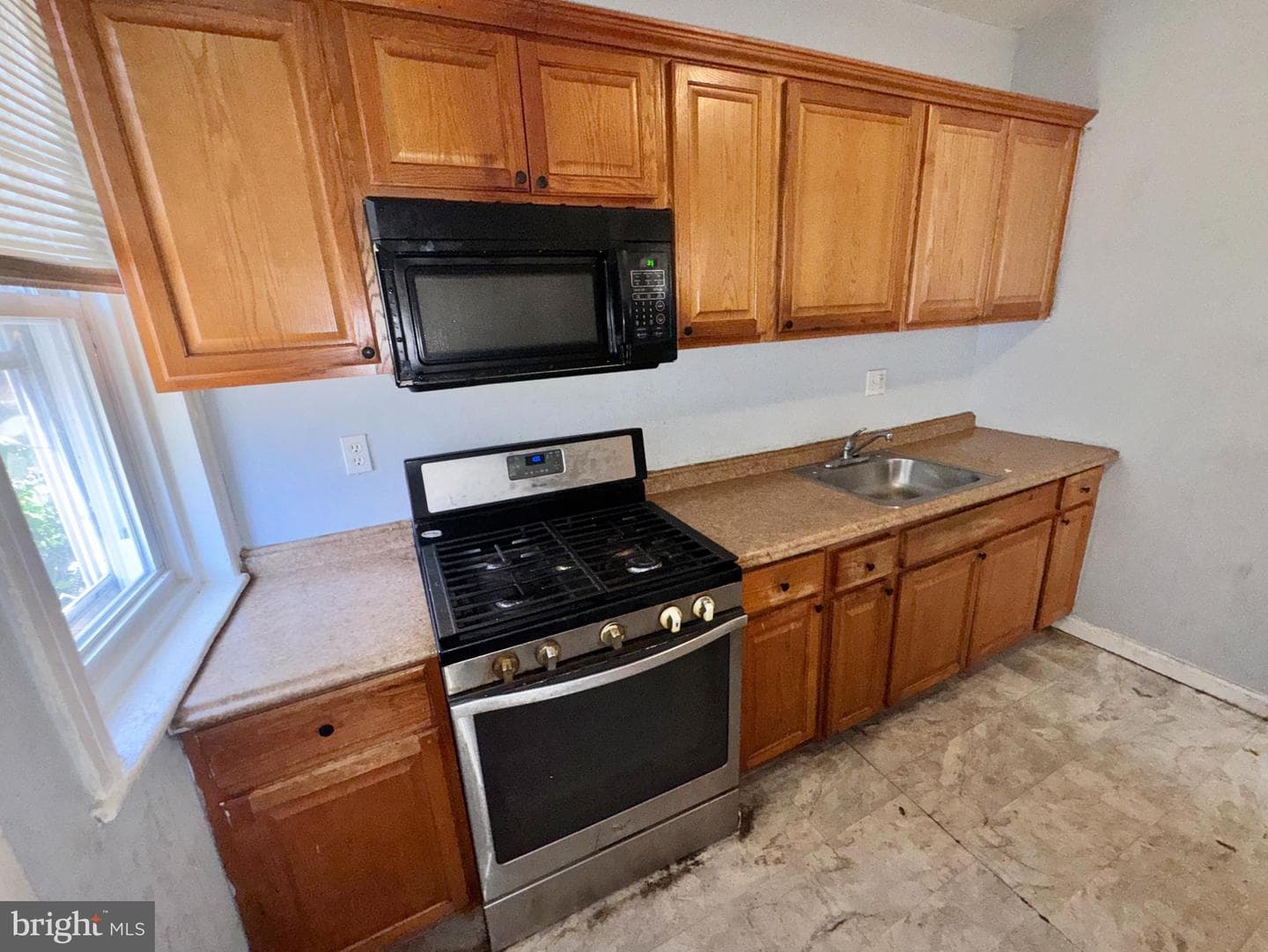 314 N Robinson Street photo 8