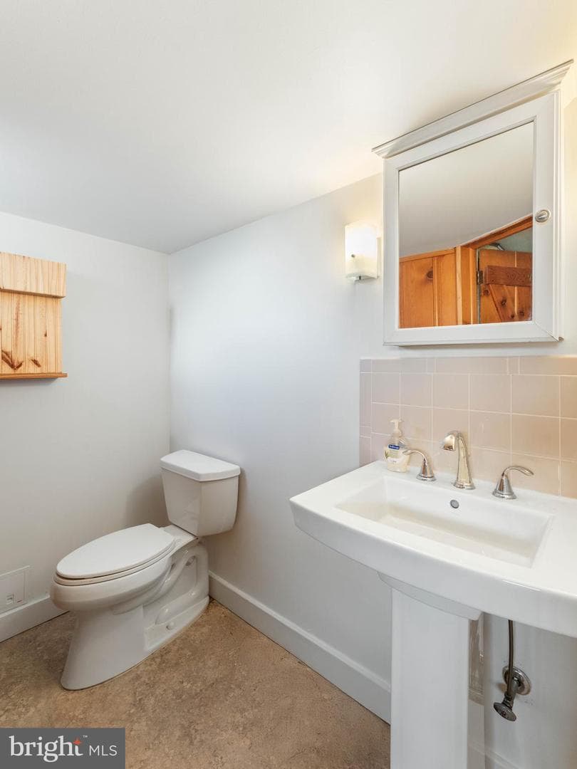 1136 Kerper Street photo 26