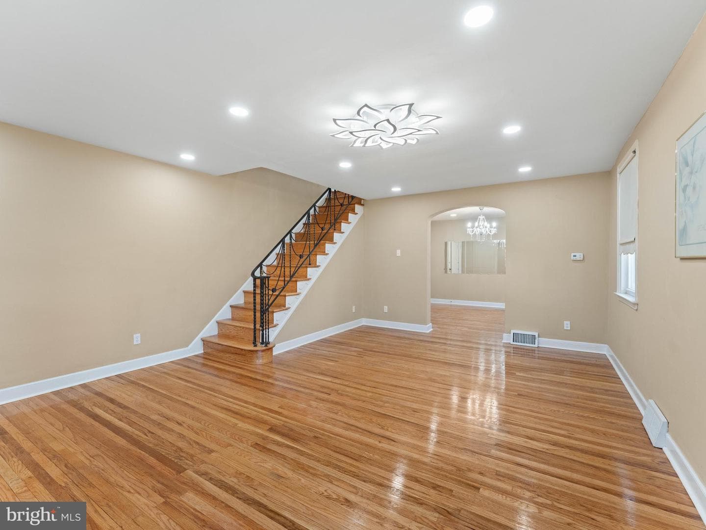 1136 Kerper Street photo 8