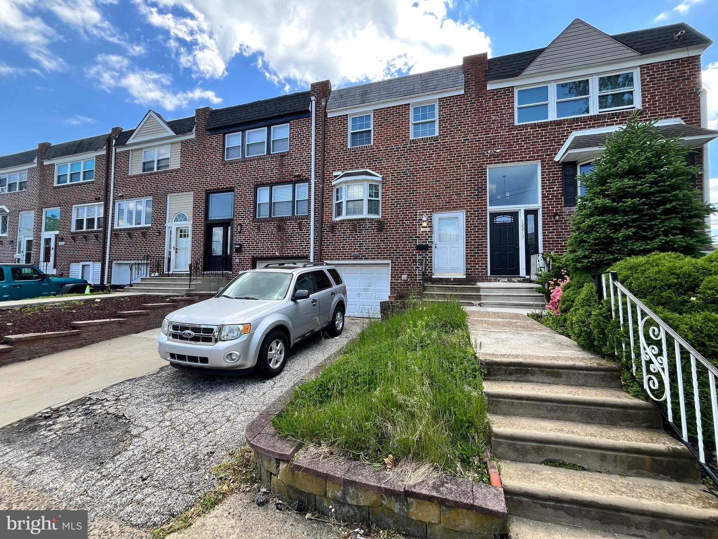 12215 Sweet Briar Road photo 1