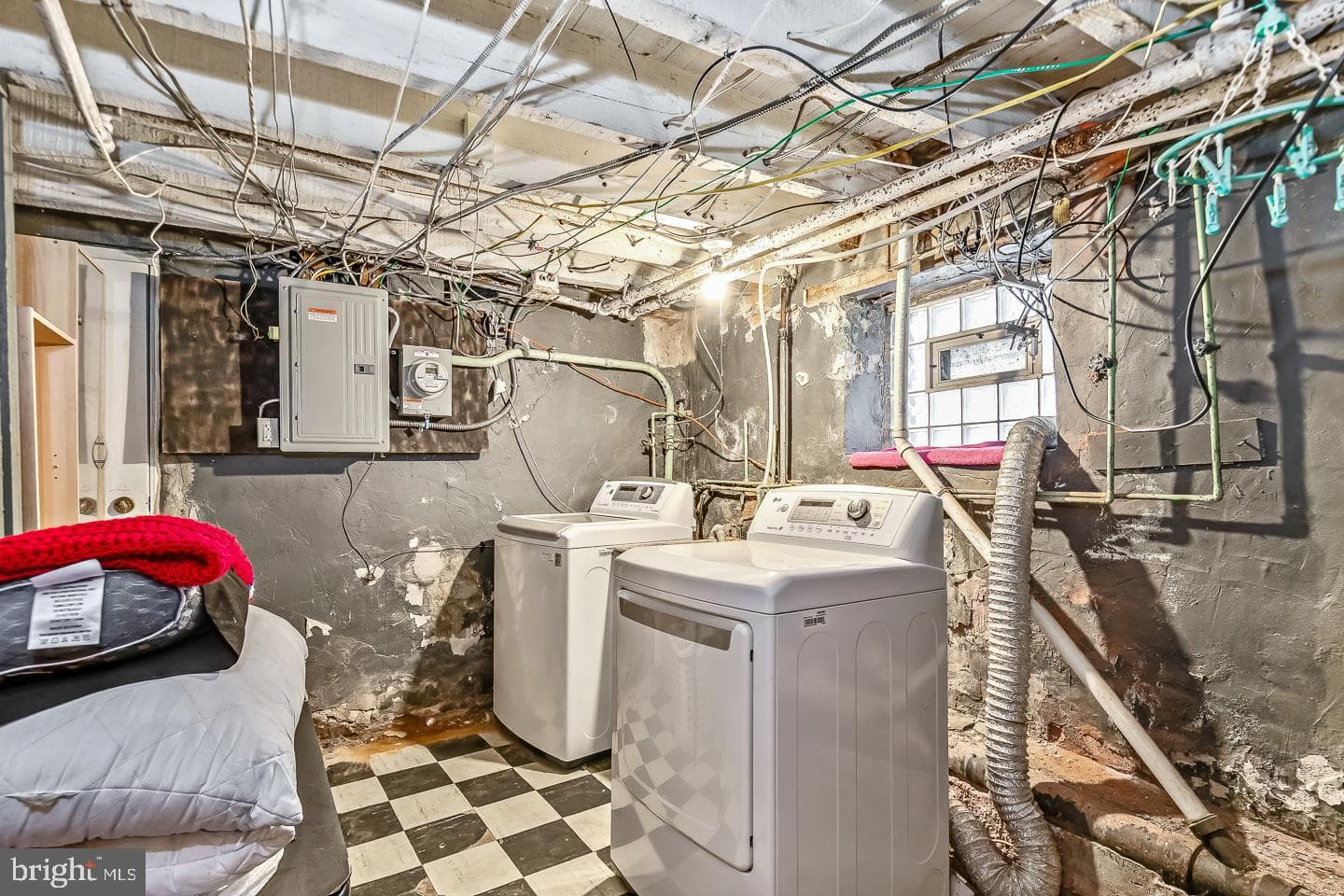 5506 Delancey Street photo 24