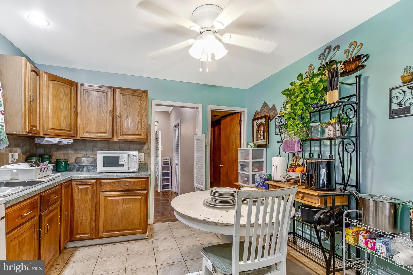 5506 Delancey Street photo 8