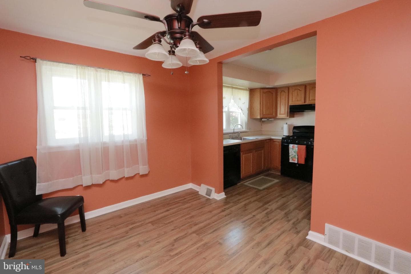 12159 Aster Road photo 8