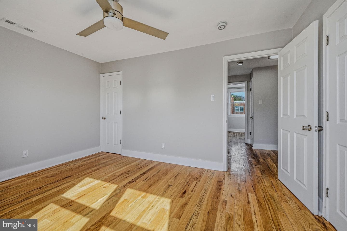 7525 Dickens Place photo 17