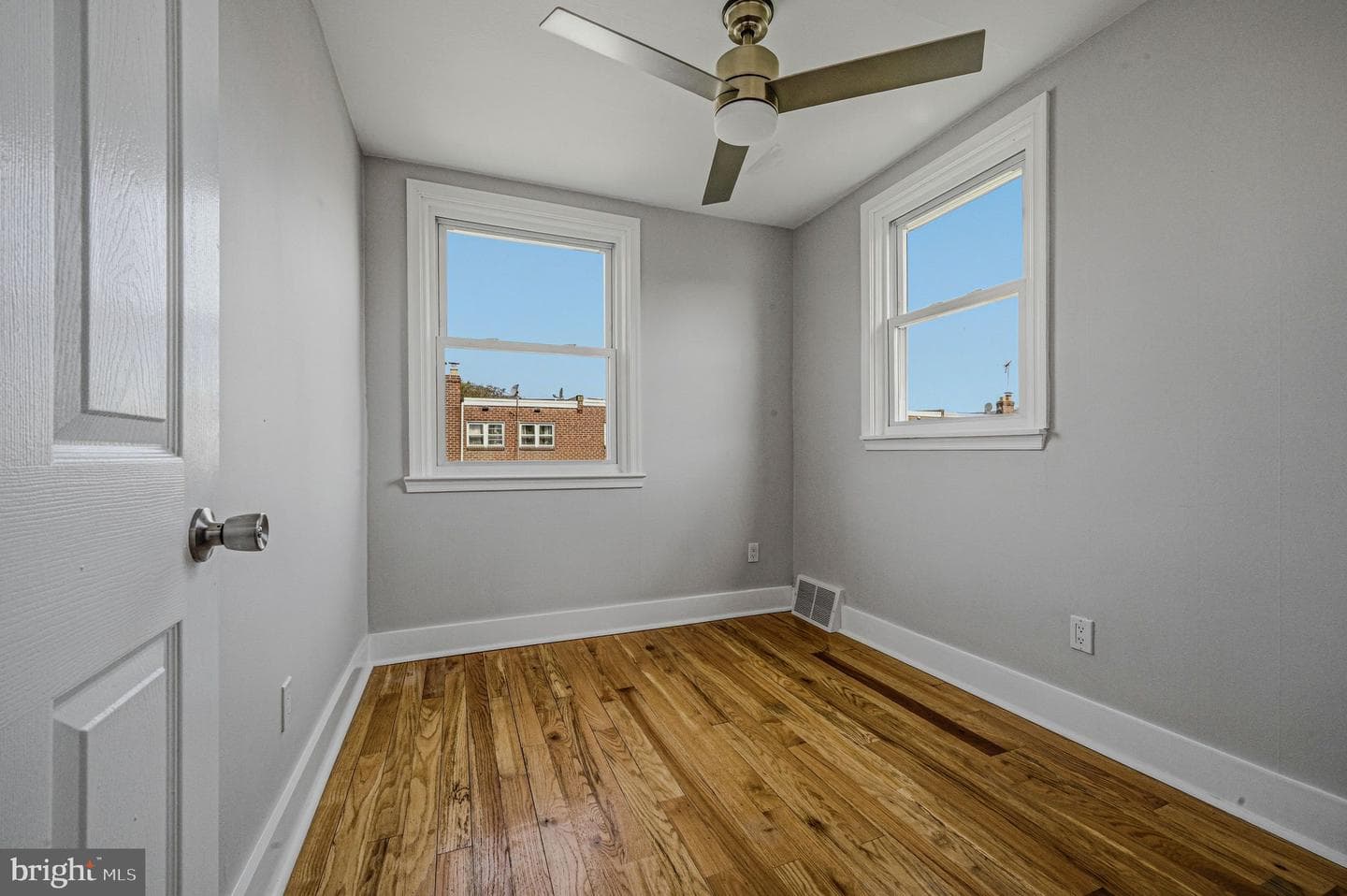 7525 Dickens Place photo 20