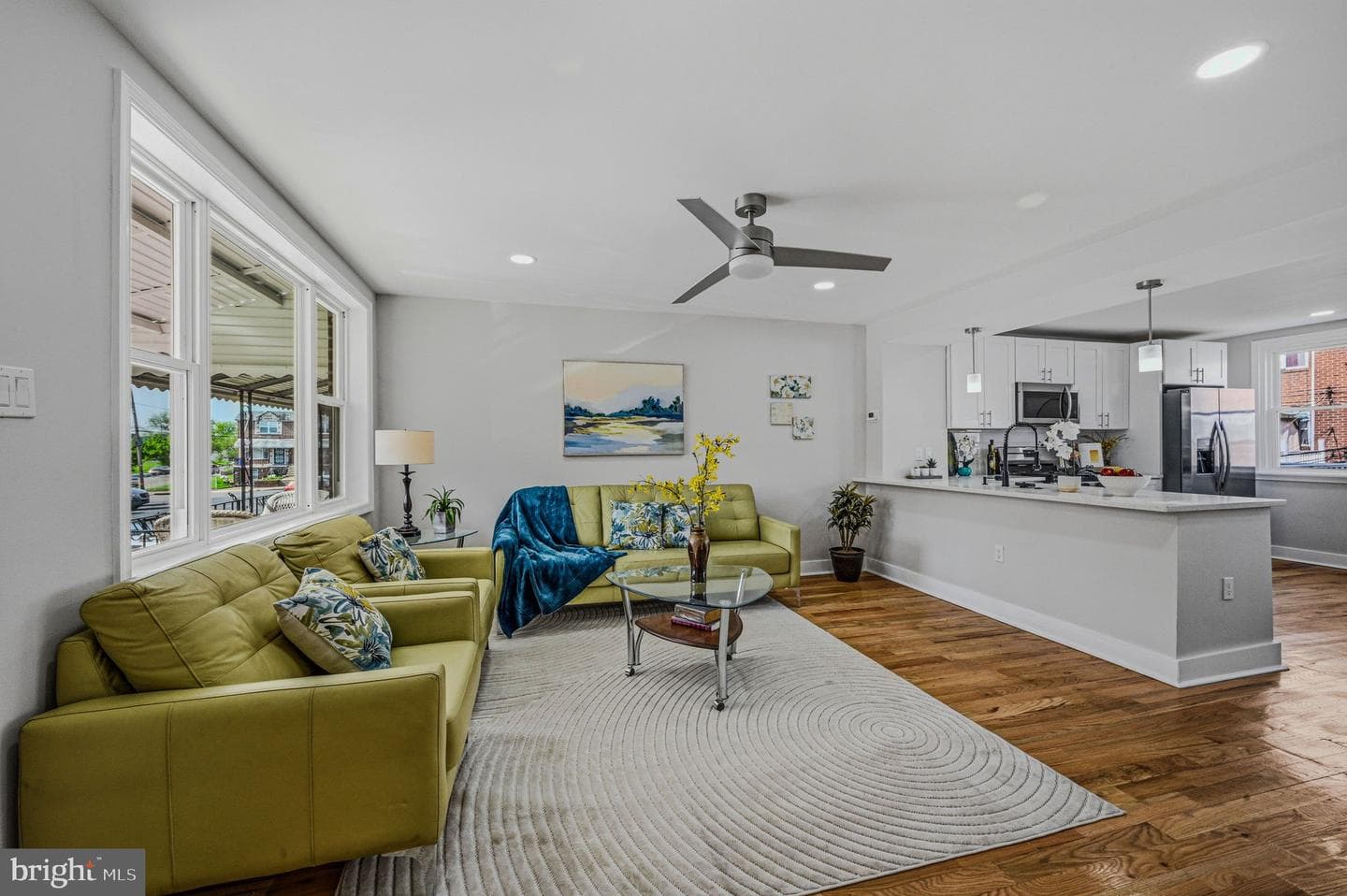 7525 Dickens Place photo 6