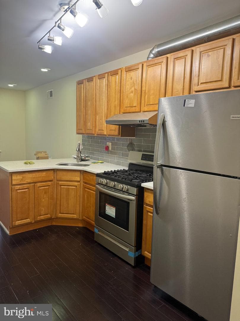 2508 S 7th Street, Philadelphia