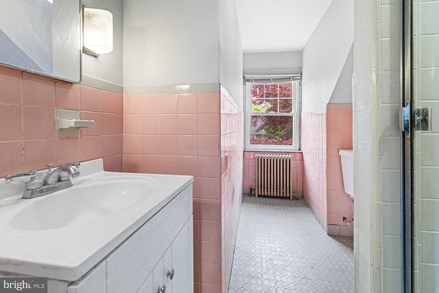 825 E Haines Street photo 51