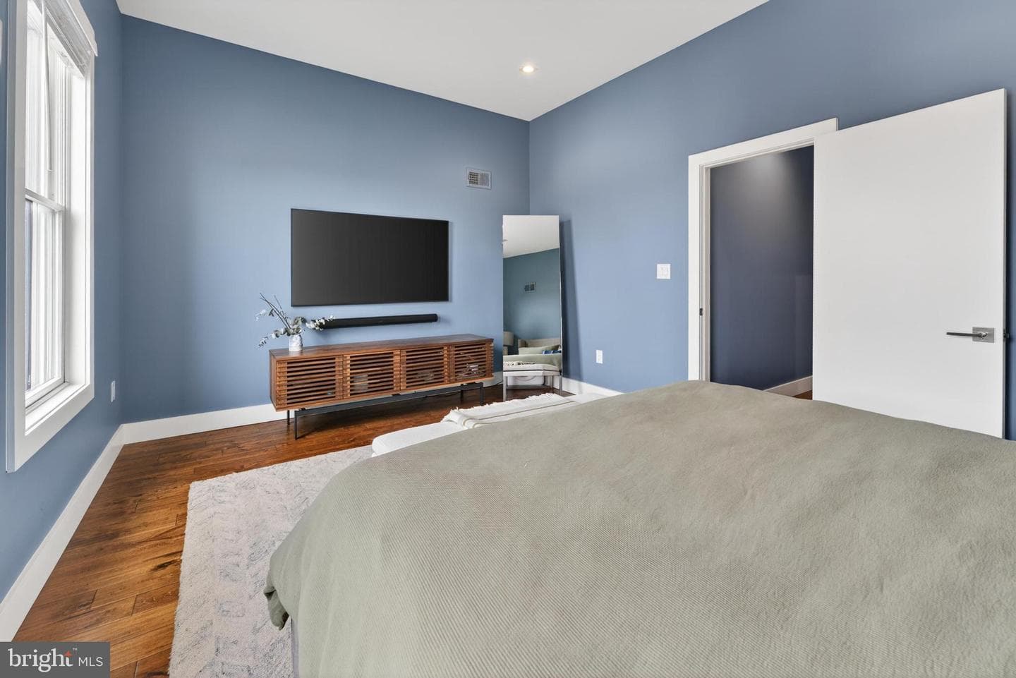 803 N Lecount Street photo 26