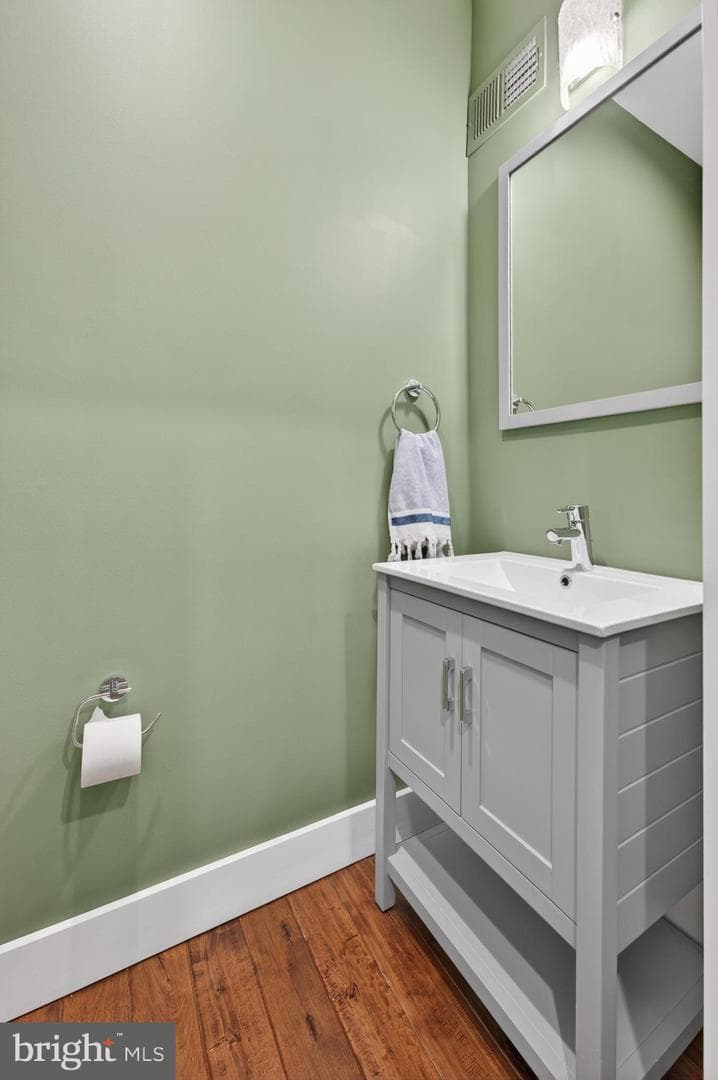 803 N Lecount Street photo 36
