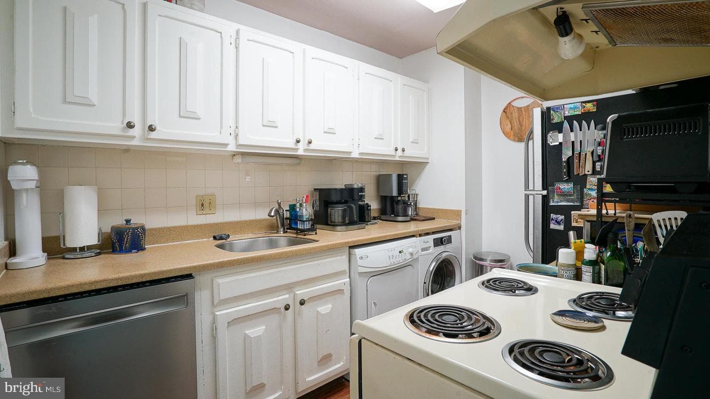 1901 John F Kennedy Boulevard #1602 photo 3