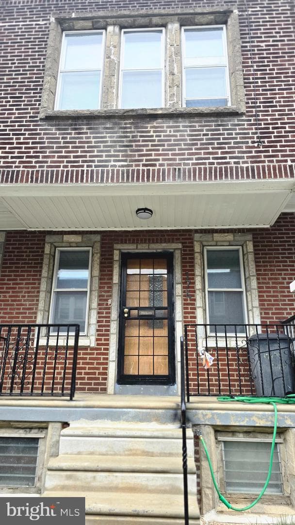 174 W Raymond St, Philadelphia