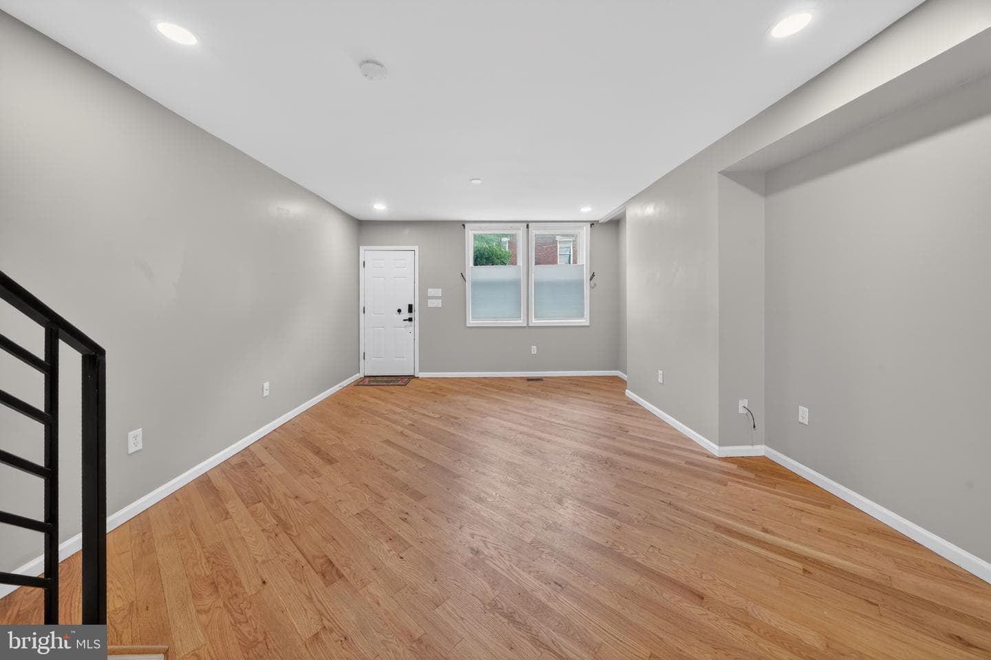 2448 Amber Street photo 10