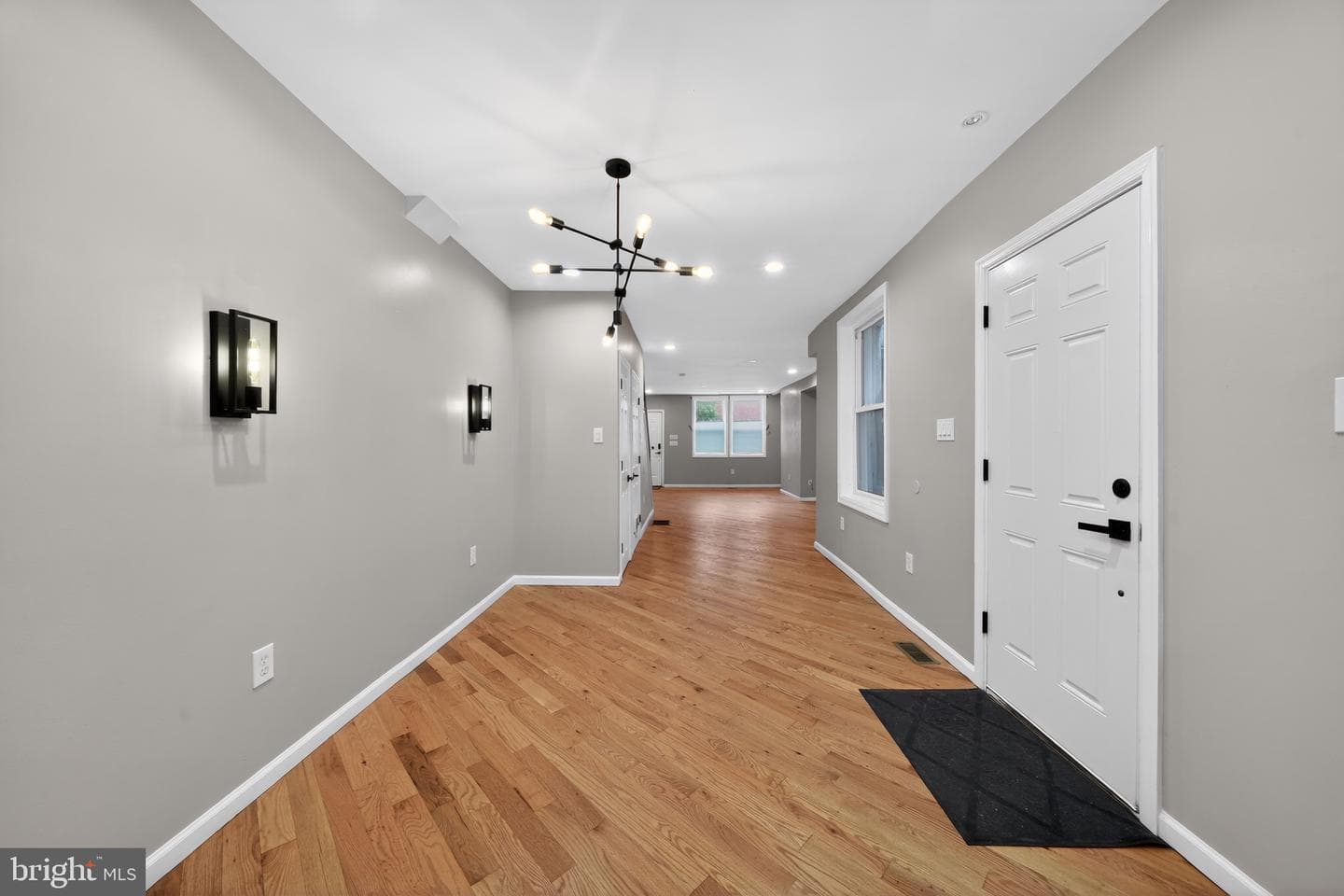 2448 Amber Street photo 12