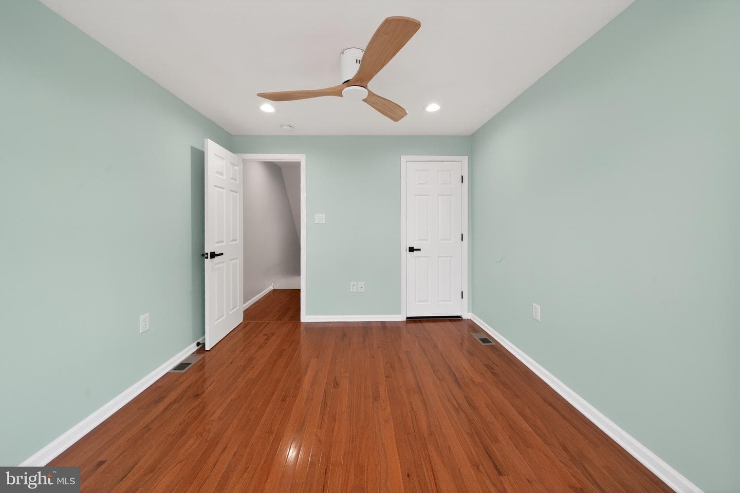 2448 Amber Street photo 21
