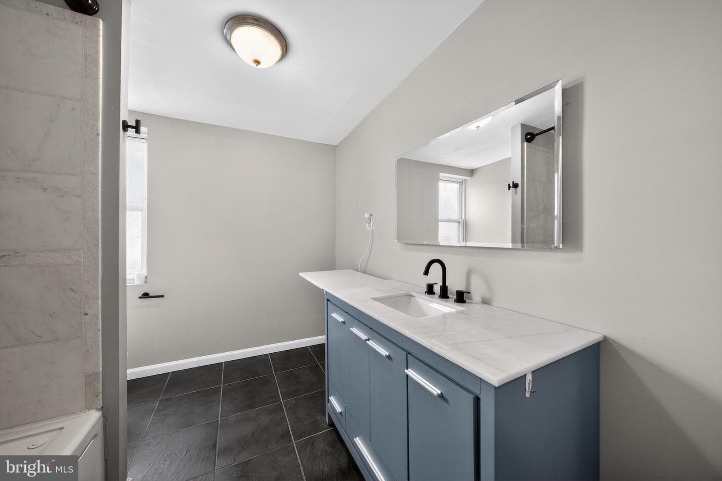 2448 Amber Street photo 31