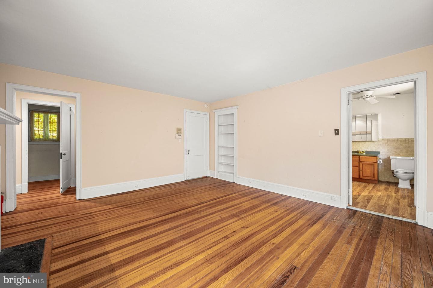 7700 Lincoln Drive photo 24