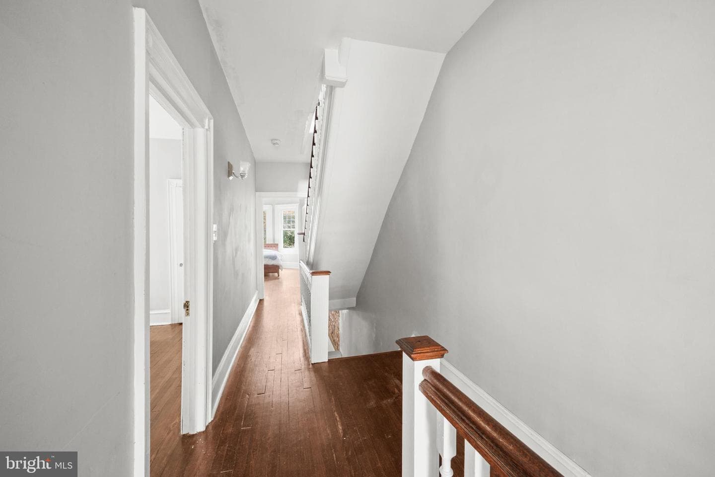 5930 Pulaski Ave photo 17