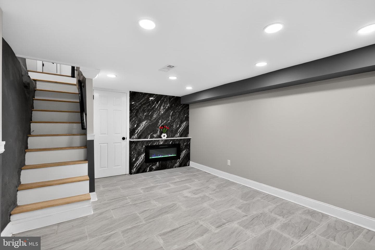 1853 W Juniata Street photo 23