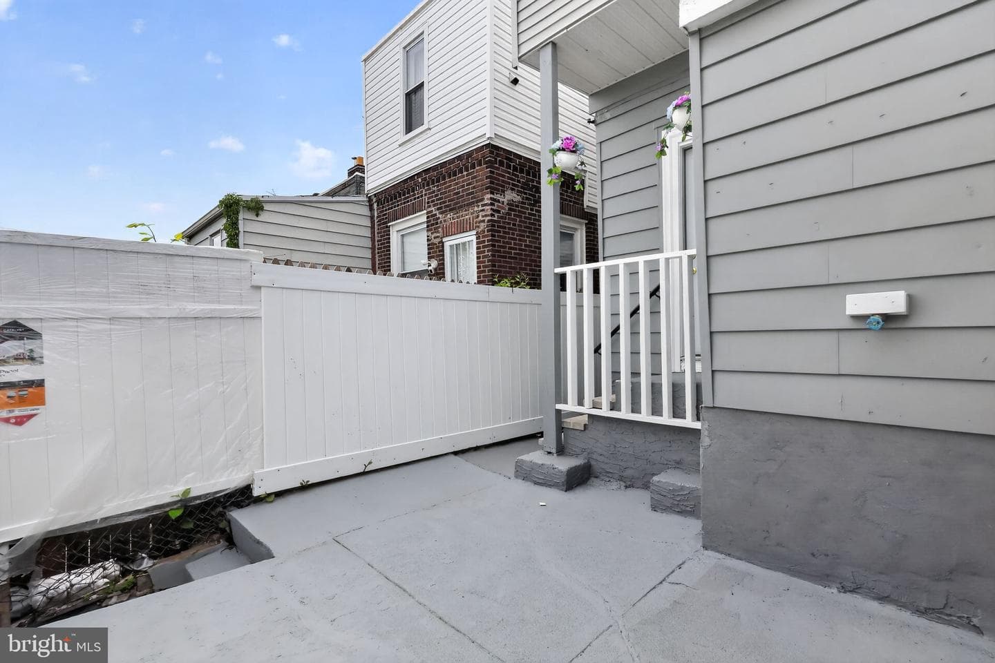 1853 W Juniata Street photo 28