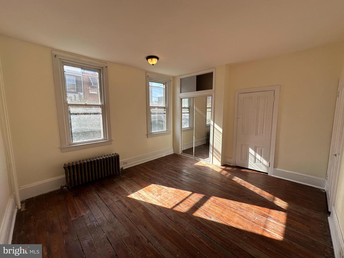 1607 Wharton Street photo 25