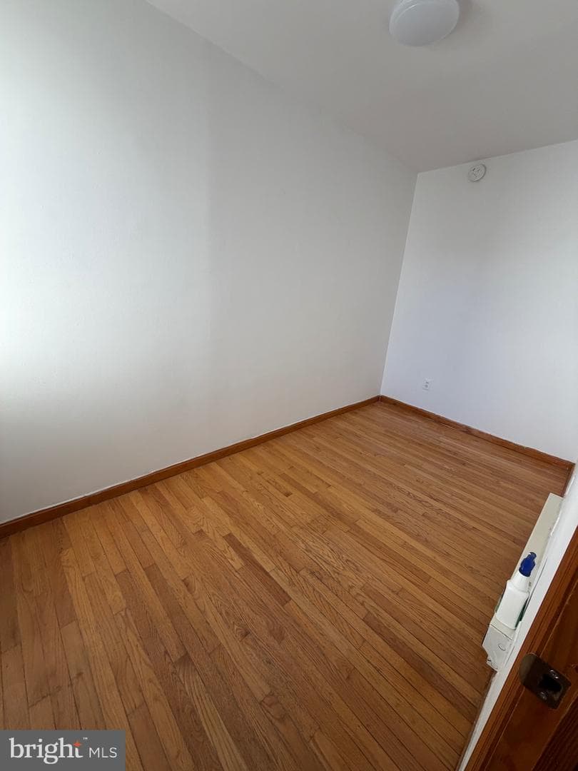 820 Winton Street photo 9